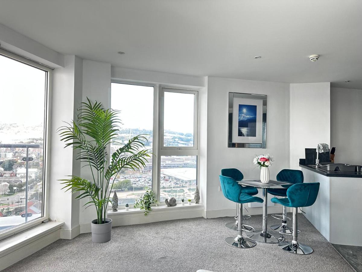 Stunning Ocean & City View Apt Swansea Bagian luar foto